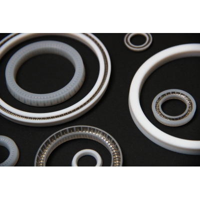 SPRĘŻYNKI DO USZCZELNIEŃ